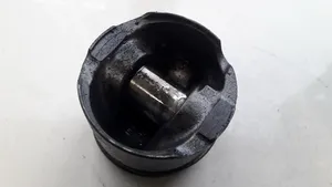 Peugeot 406 Piston 8531