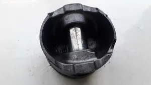 Peugeot 406 Piston 8531