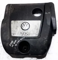 Volkswagen Bora Couvercle cache moteur 038103925EK