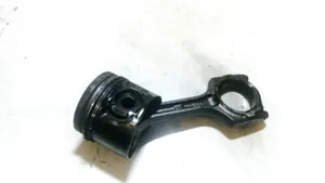 Honda CR-V Piston with connecting rod 