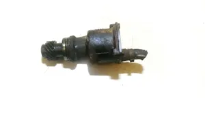 Volkswagen Golf III Alipainepumppu 028207a