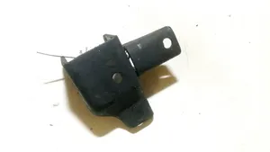 Hyundai Matrix Engine mounting bracket 