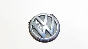 Volkswagen PASSAT B5 Valmistajan merkki/logo/tunnus 3b0853630