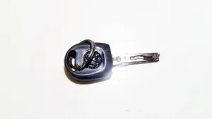 Volkswagen PASSAT B5 Ключ / карточка зажигания 