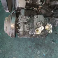 Audi A4 S4 B5 8D Ilmastointilaitteen kompressorin pumppu (A/C) 4b0260805c