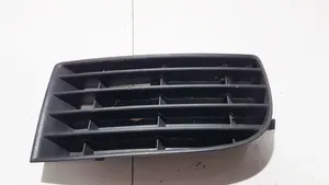 Volkswagen Golf V Etupuskurin alempi jäähdytinsäleikkö 1K0853666