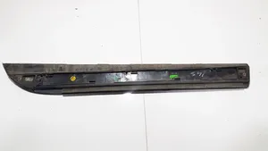 Audi A6 S6 C6 4F Takaoven lista (muoto) 4F0853969E