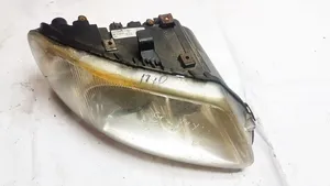 Chrysler Voyager Lampa przednia 5870200000