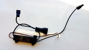 Mercedes-Benz C AMG W204 Antennin ohjainlaite A2048708490