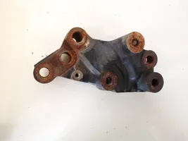 Honda CR-V Engine mounting bracket 