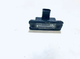 Audi A6 S6 C4 4A Lampa oświetlenia tylnej tablicy rejestracyjnej 1J6943021B