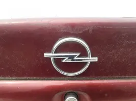 Opel Vectra B Valmistajan merkki/logo/tunnus 