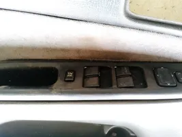 Mazda 6 Etuoven verhoilu 