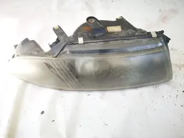 Mitsubishi Carisma Lampa przednia 15157800