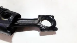 Peugeot 406 Piston avec bielle 