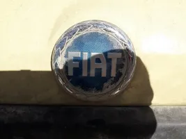 Fiat Panda II Emblemat / Znaczek 