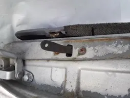 Mitsubishi Lancer Ogranicznik drzwi tylnych 