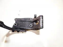 Mazda 323 Engine mounting bracket 