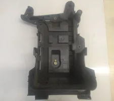 Volkswagen Jetta VI Vassoio scatola della batteria 1K0915333