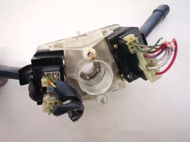 Honda CR-V Manetka / Przełącznik kierunkowskazów wycieraczek m15747