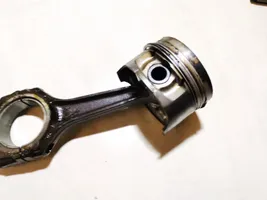 Volvo 440 Piston avec bielle 