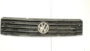 Volkswagen Polo II 86C 2F Front grill 