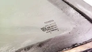 Toyota Avensis T250 Takasivuikkuna/-lasi 