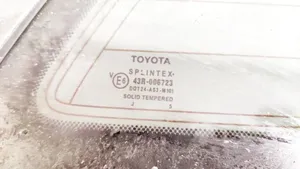 Toyota Avensis T250 Szyba karoseryjna tylna 