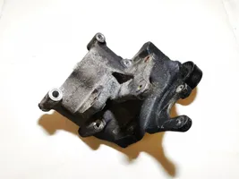 Hyundai Elantra Engine mounting bracket 