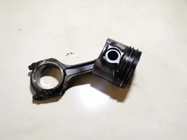 Ford Focus Piston with connecting rod 