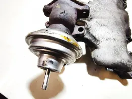 Audi A4 S4 B5 8D Soupape vanne EGR 028131501e