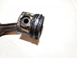 Peugeot 607 Piston avec bielle 