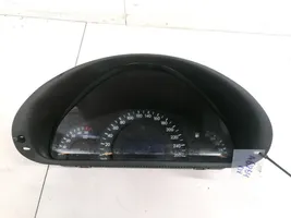 Mercedes-Benz C W203 Geschwindigkeitsmesser Cockpit 88311323