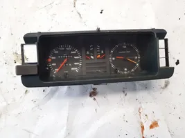 Audi 80 90 B2 Speedometer (instrument cluster) 81117331