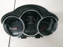 Chevrolet Cruze Geschwindigkeitsmesser Cockpit 95981272