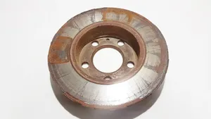 Audi TT Mk1 Rear brake disc neventiuojamas