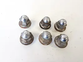 Mitsubishi Outlander Nuts/bolts 