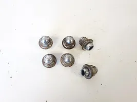 Mitsubishi Outlander Nuts/bolts 