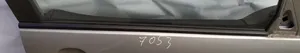 Toyota Corolla Verso E121 Listwa / Uszczelka szyby drzwi 