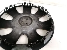 Toyota Avensis Verso R15 wheel hub/cap/trim 