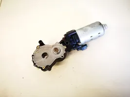 Toyota Avensis T250 Moteur de réglage de siège 8582033020