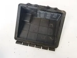 Opel Calibra Fuse box cover 90355574