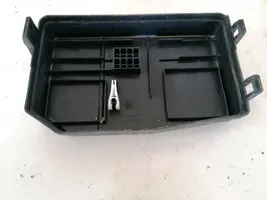 Ford Mondeo Mk III Fuse box cover 71544754