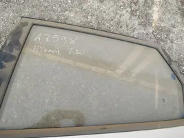 Hyundai i30 Vetro del finestrino della portiera posteriore 