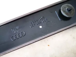 Audi A6 S6 C5 4B Cita veida salona detaļa 4b0867420