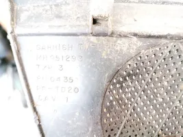 Mitsubishi Endeavor Maskownica głośnika bocznego deski rozdzielczej MR951293