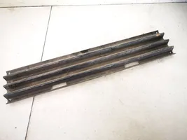 Mercedes-Benz E W210 Grille inférieure de pare-chocs avant a2108850223