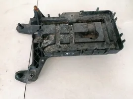 Volkswagen Touran I Vassoio scatola della batteria 1k0915333b