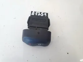 Renault Megane I Central locking switch button 104700056