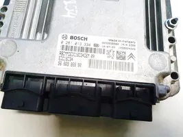 Peugeot 5008 Calculateur moteur ECU 0281013334